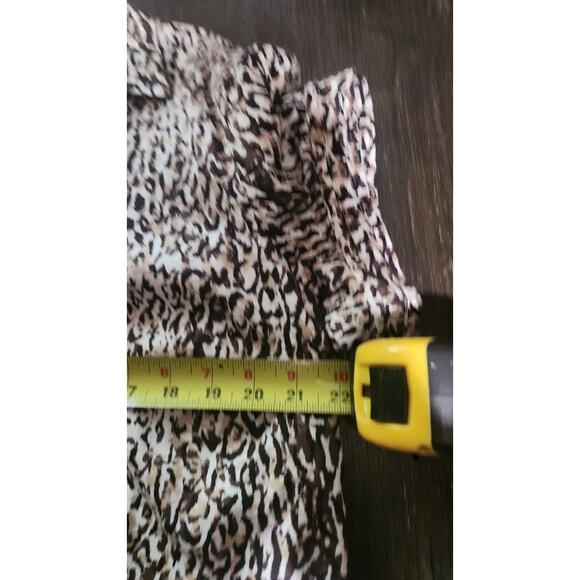Apt. 9 Women's 1X Brown Leopard Print Blouse Shirt Button Up Stretch Classic Top - Picture 3 of 10